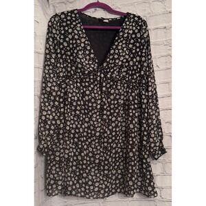 H&M Divided Black Floral‎ Print V Neck Long Sleeve Mini Dress Size Medium